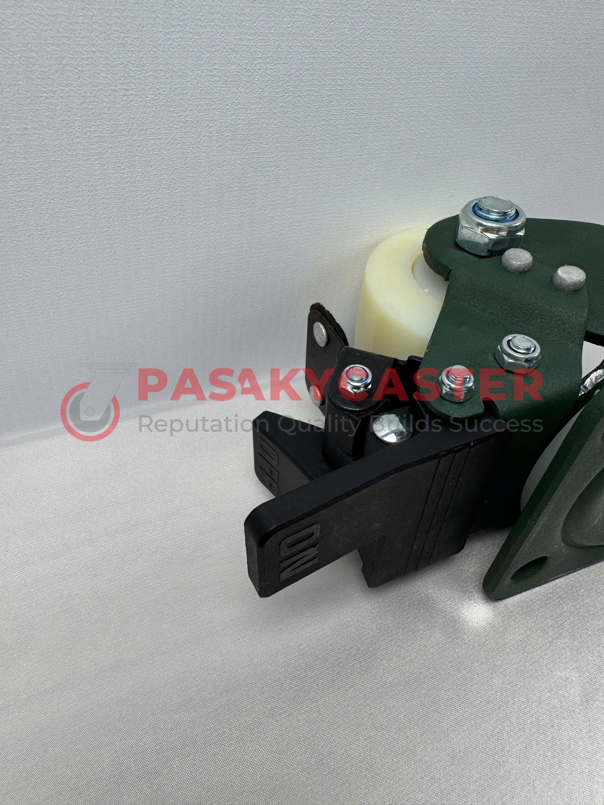 z6829157992460_958214588d69991feb4e8052cef02283 z6829157992460_958214588d69991feb4e8052cef02283